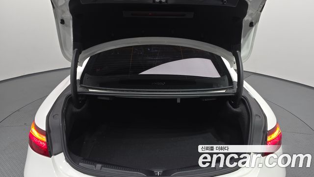 Mercedes-Benz E-Class (W213) E220d Coupe 2017 — фото 20