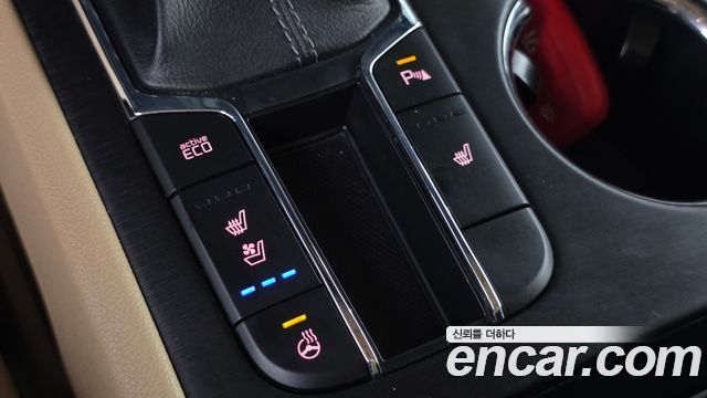 Kia Carnival 9-Seater Luxury 2020 — фото 17