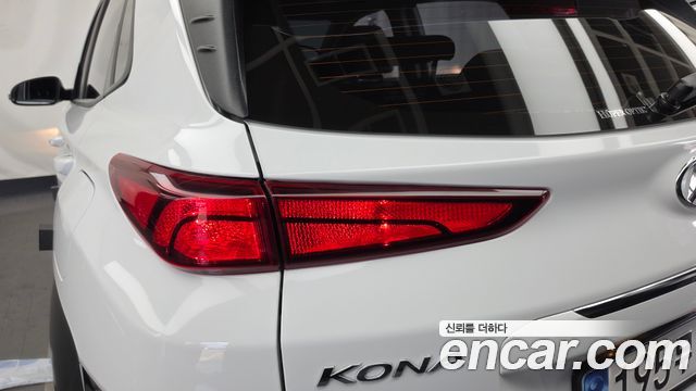 Hyundai Kona Gasoline 2.0 2WD Modern 2023 — фото 23