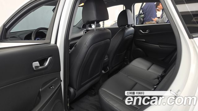 Hyundai Kona Gasoline 2.0 2WD Modern 2023 — фото 26