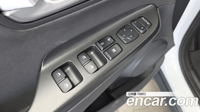 Hyundai Kona Gasoline 2.0 2WD Modern 2023 — фото 28