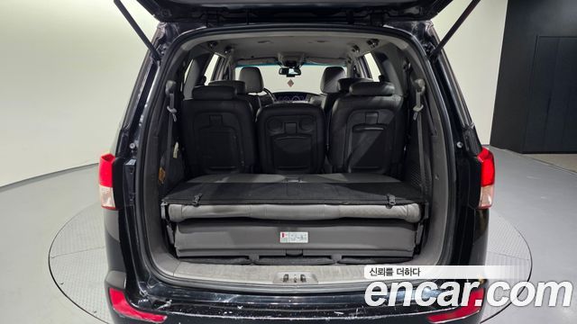KG Mobility (SsangYong) Korando Turismo 4WD TX 11-seater 2016 — фото 20