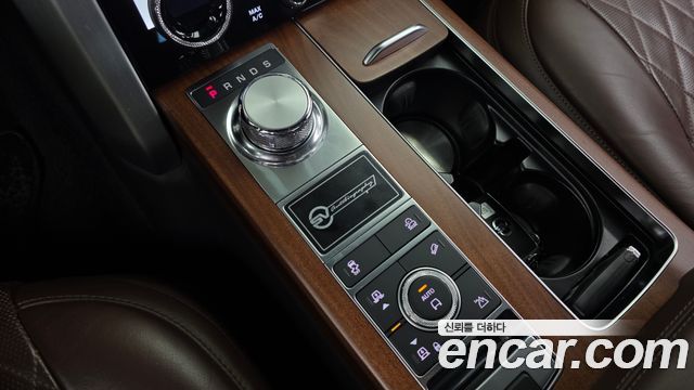 Land Rover Range Rover (IV) 5.0 SC SV AB LWB 2021 — фото 9