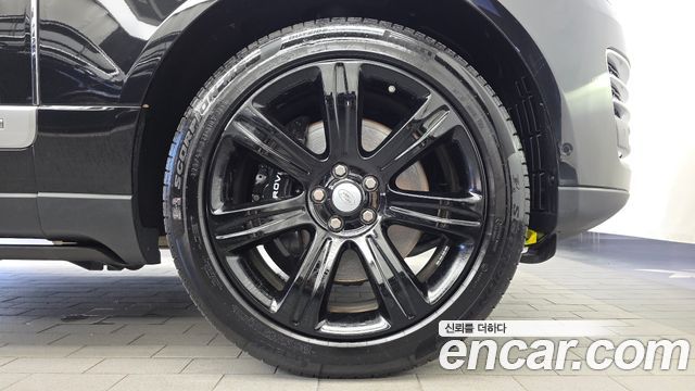 Land Rover Range Rover (IV) 5.0 SC SV AB LWB 2021 — фото 27