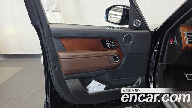 Land Rover Range Rover (IV) 5.0 SC SV AB LWB 2021 — фото 30