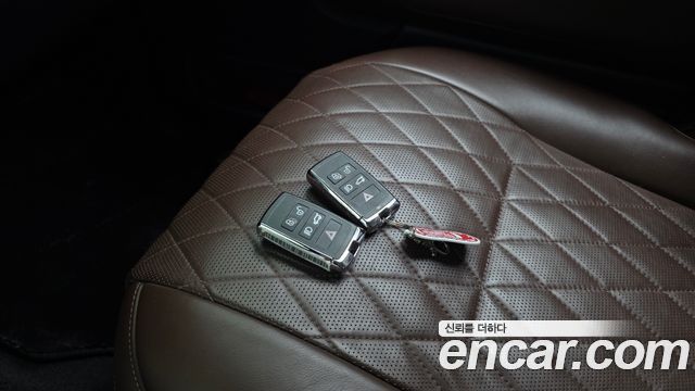 Land Rover Range Rover (IV) 5.0 SC SV AB LWB 2021 — фото 32
