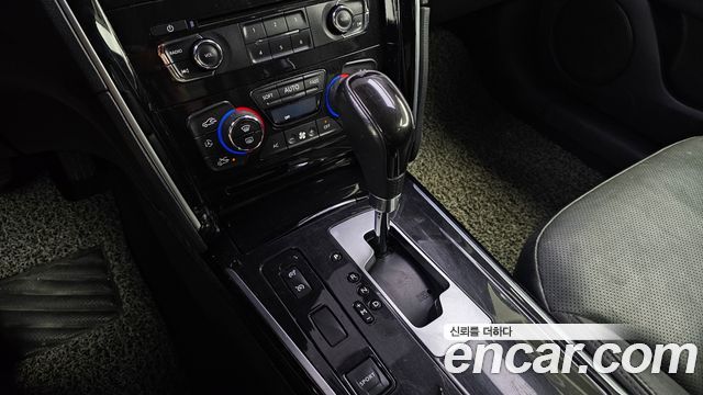 Renault Korea SM7 Nova 2.5 V6 2018 — фото 9