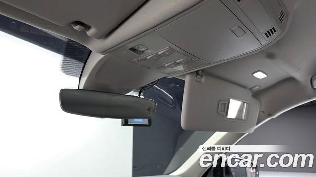 Volkswagen Tiguan (II) 2.0 TDI Premium 2018 — фото 19