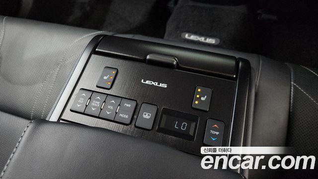 Lexus ES300h (VII) Executive 2019 — фото 33
