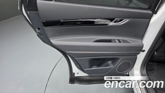 Genesis GV80 2.5T Gasoline 2WD 2024 — фото 31