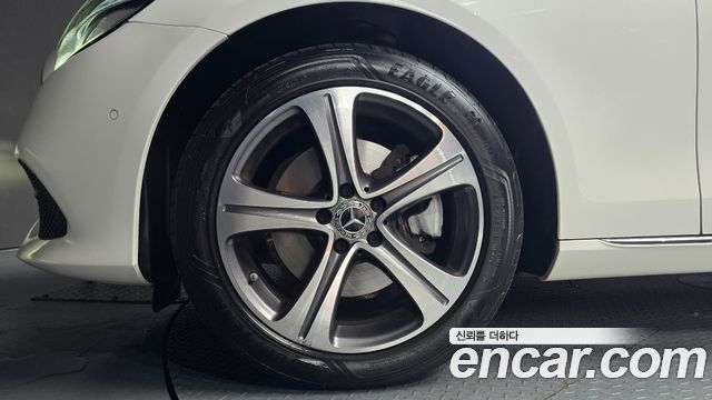 Mercedes-Benz E-Class (W213) E220d Avantgarde 2019 — фото 5