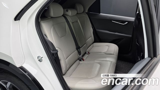 Kia Niro Prestige 2024 — фото 15