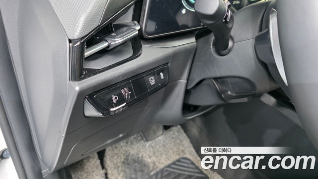 Kia Niro Prestige 2024 — фото 22