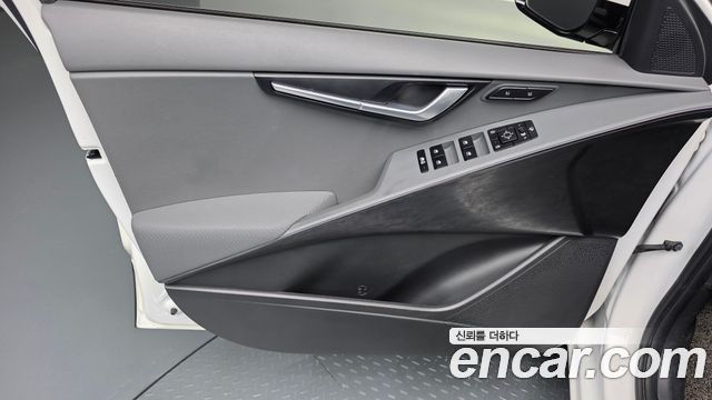 Kia Niro Prestige 2024 — фото 30