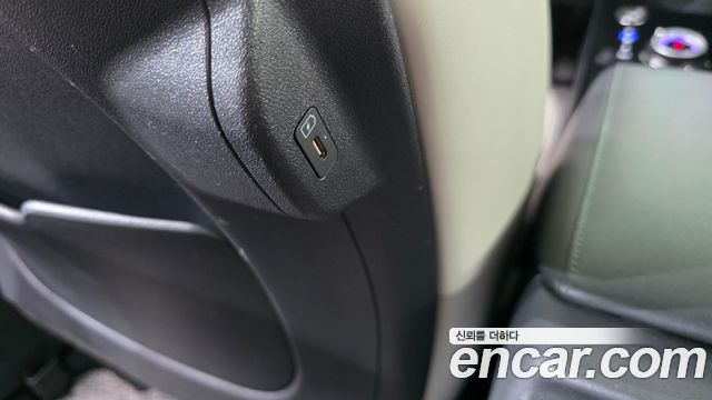Kia Niro Prestige 2024 — фото 36