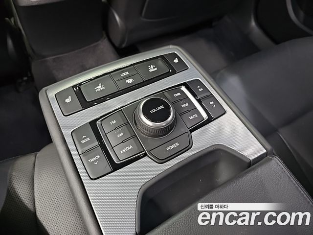 Genesis G80 3.3 GDI AWD Premium Luxury 2018 — фото 18