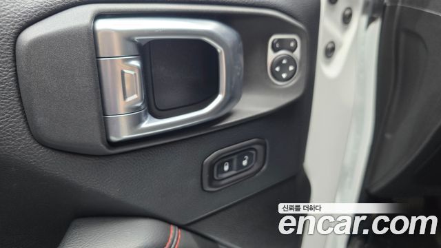 Jeep Wrangler (JL) 2.0 Rubicon Power Top 4Door 2019 — фото 28