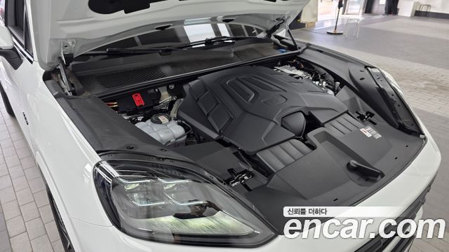 Porsche Cayenne (PO536) 3.0 S E-Hybrid 2025 — фото 6