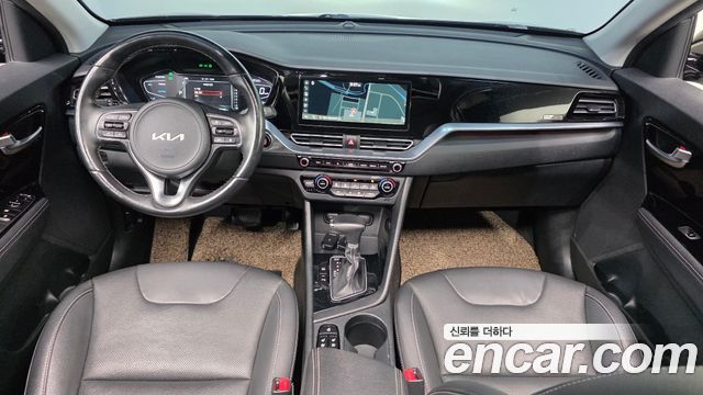 Kia Niro 1.6 HEV Signature 2022 — фото 7