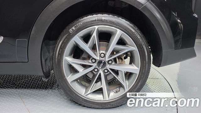 Kia Niro 1.6 HEV Signature 2022 — фото 21