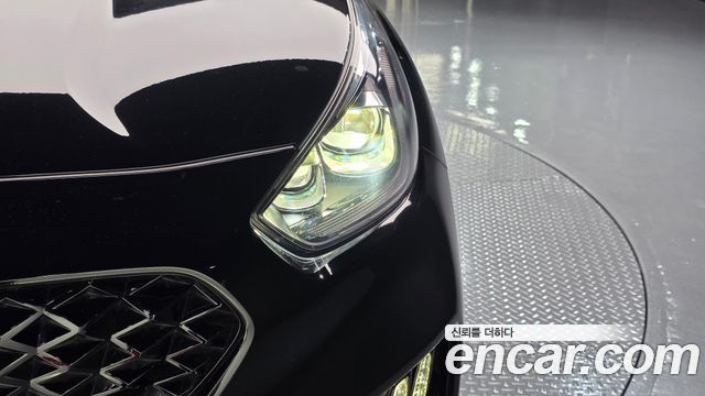Kia Niro 1.6 HEV Signature 2022 — фото 22