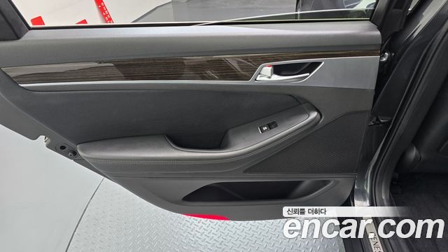 Genesis G80 3.3 GDI Luxury 2020 — фото 25