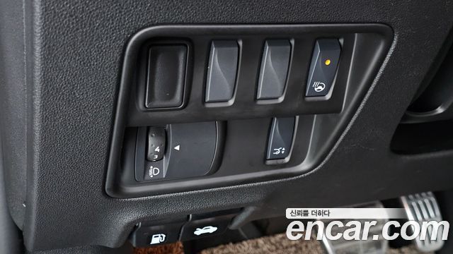 Renault Korea QM6 2.0 LPe RE Signature 2WD 2022 — фото 19