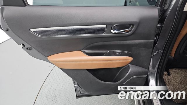 Renault Korea QM6 2.0 LPe RE Signature 2WD 2022 — фото 25