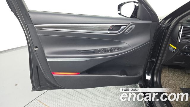 Hyundai Grandeur Hybrid (IG) Exclusive 2019 — фото 24