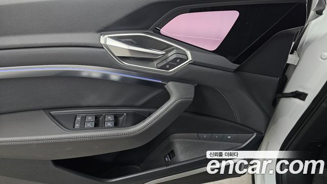 Audi e-tron 55 Quattro 2022 — фото 18