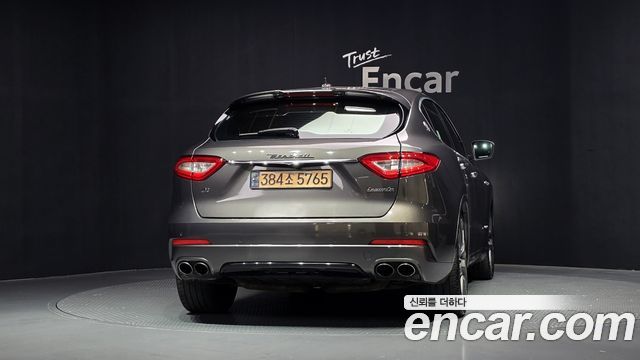 Maserati Levante 3.0 AWD 2017 — фото 4