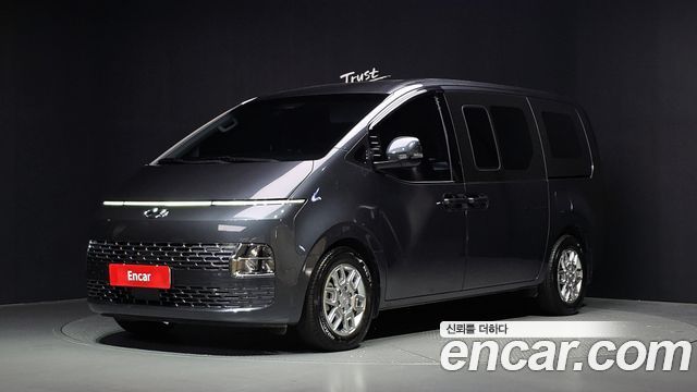 Hyundai Staria L3.5 Cargo 5-Seater Modern 2022 — фото 1