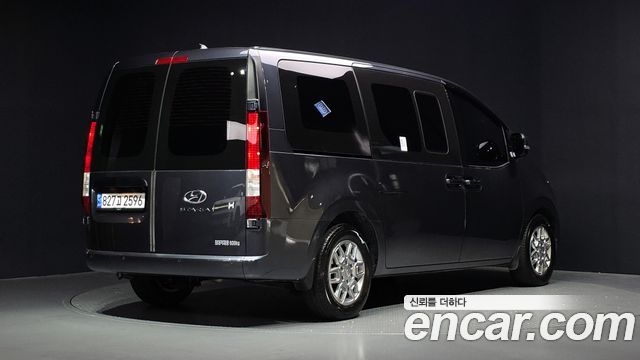 Hyundai Staria L3.5 Cargo 5-Seater Modern 2022 — фото 2