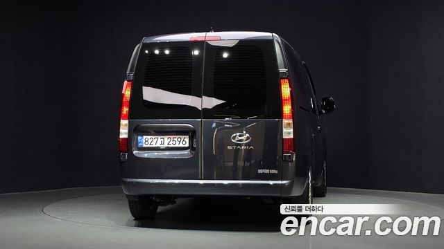 Hyundai Staria L3.5 Cargo 5-Seater Modern 2022 — фото 4
