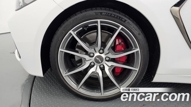 Genesis G70 2.0T Sport Package 2019 — фото 5