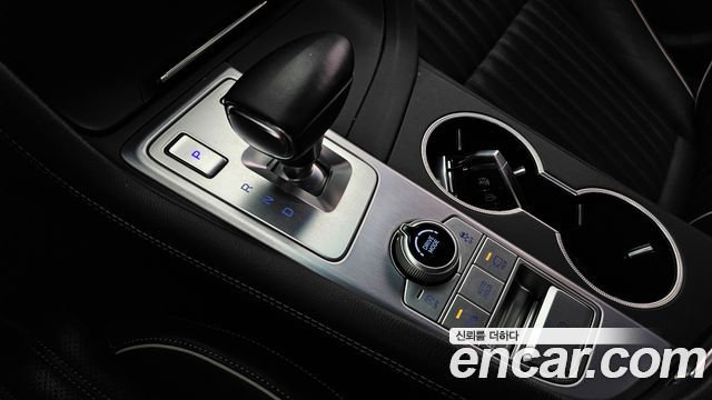 Genesis G70 2.0T Sport Package 2019 — фото 9