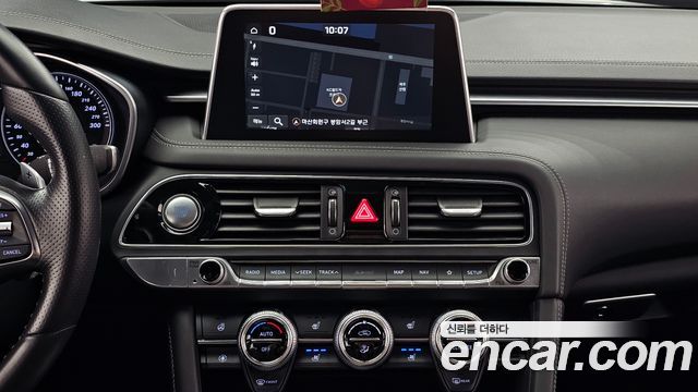 Genesis G70 2.0T Sport Package 2019 — фото 14