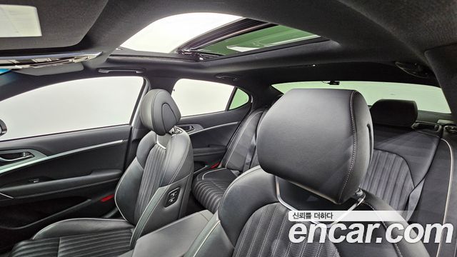 Genesis G70 2.0T Sport Package 2019 — фото 18