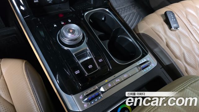 Kia Carnival (IV) Gasoline 9-seater Limousine(Special vehicle) 2022 — фото 9