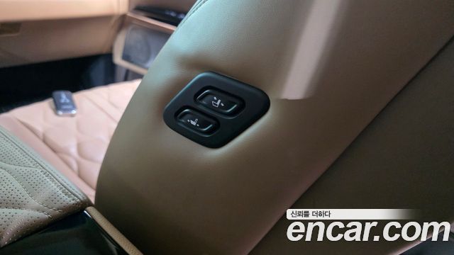 Kia Carnival (IV) Gasoline 9-seater Limousine(Special vehicle) 2022 — фото 34