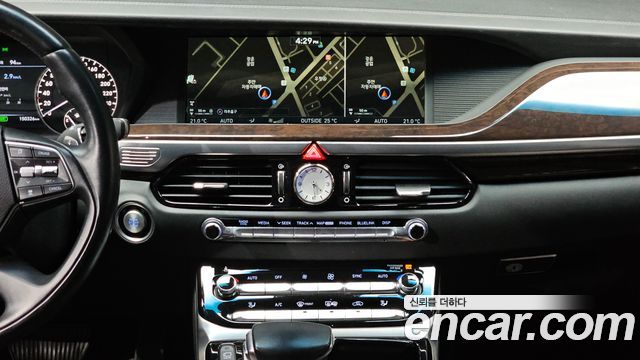 Genesis EQ900 3.3 T-GDI AWD Premiun Luxury 2017 — фото 13