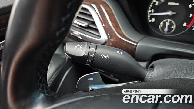 Genesis EQ900 3.3 T-GDI AWD Premiun Luxury 2017 — фото 29