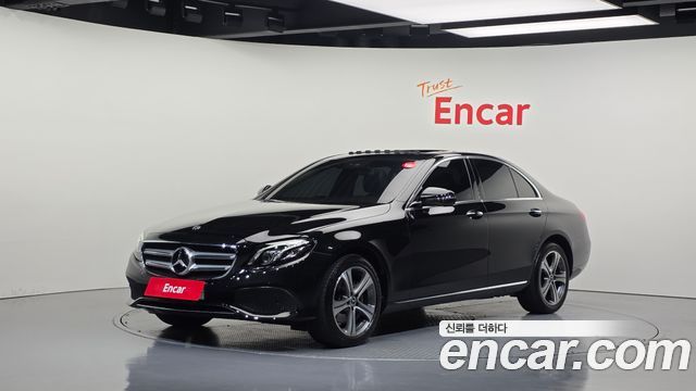 Mercedes-Benz E-Class (W213) E220d Avantgarde 2019 — фото 1