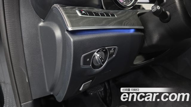 Mercedes-Benz E-Class (W213) E220d Avantgarde 2019 — фото 27