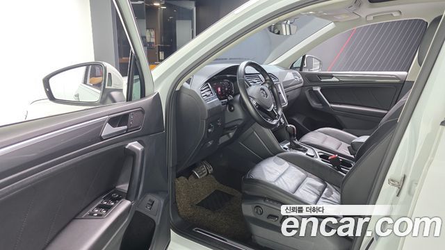 Volkswagen Tiguan (II) 2.0 TDI 4Motion Prestige 2020 — фото 10
