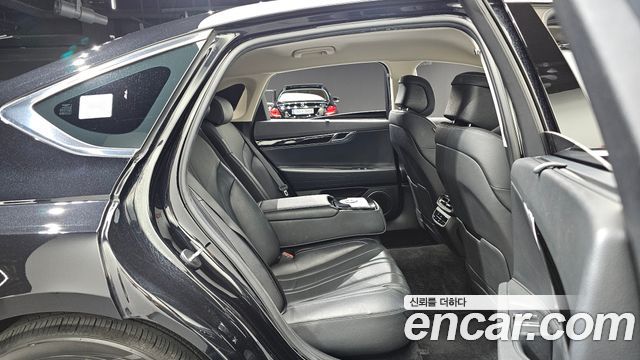Genesis G80 (RG3) Gasoline 2.5 Turbo AWD 2022 — фото 11