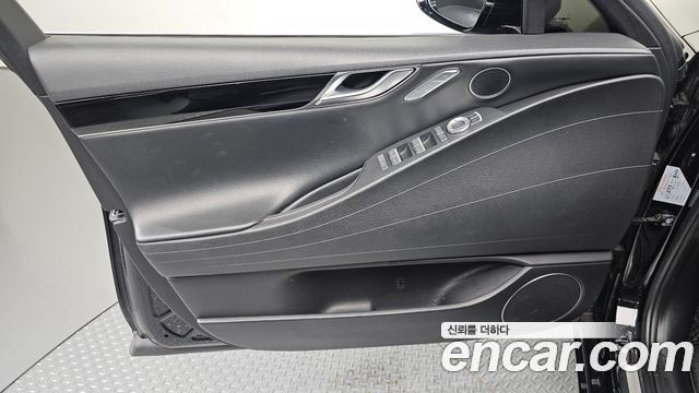 Genesis G80 (RG3) Gasoline 2.5 Turbo AWD 2022 — фото 24