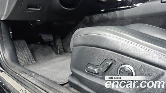 Genesis G80 (RG3) Gasoline 2.5 Turbo AWD 2022 — фото 31