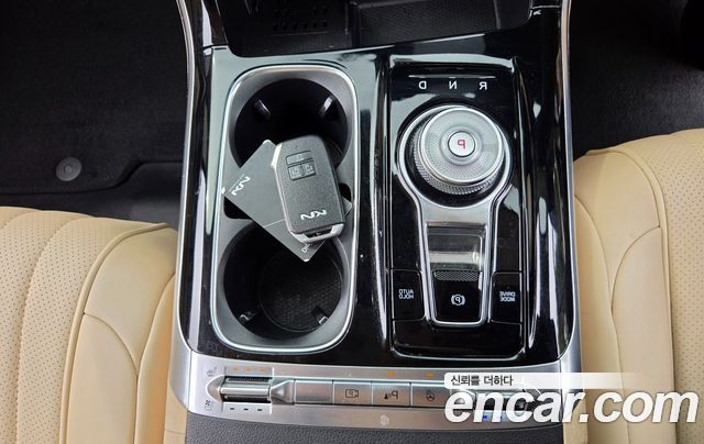 Kia Carnival (IV) Gasoline 9-seater Limousine(Special vehicle) 2022 — фото 15