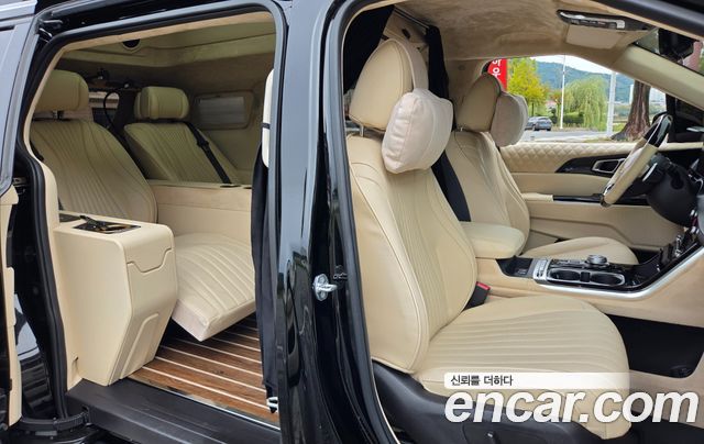 Kia Carnival (IV) Gasoline 9-seater Limousine(Special vehicle) 2022 — фото 22